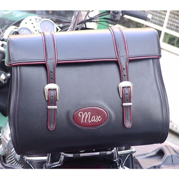 bauletto-moto-caschi-cuoio